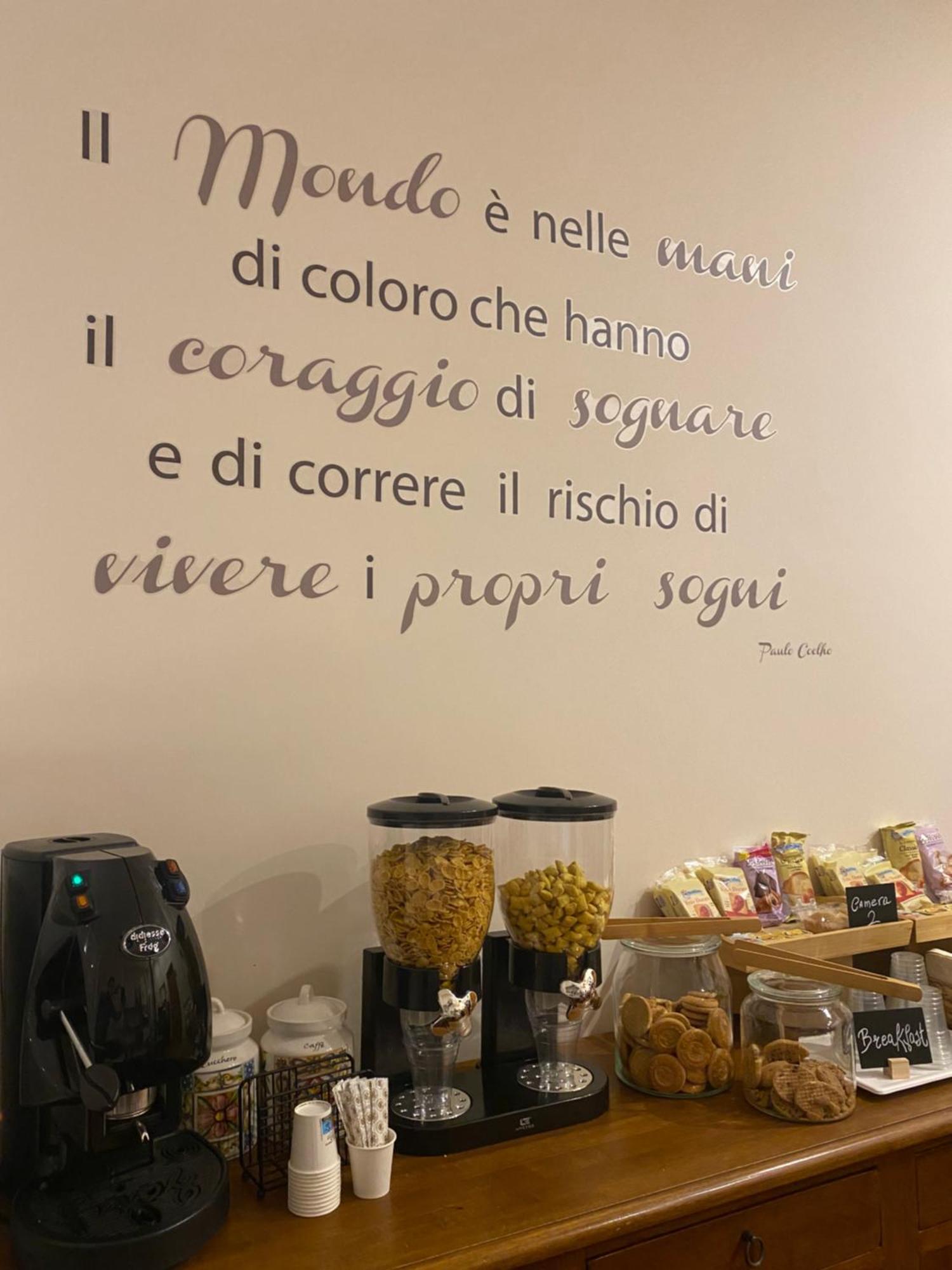 Vecchia Trastevere Bed And Breakfast Rom Exterior foto