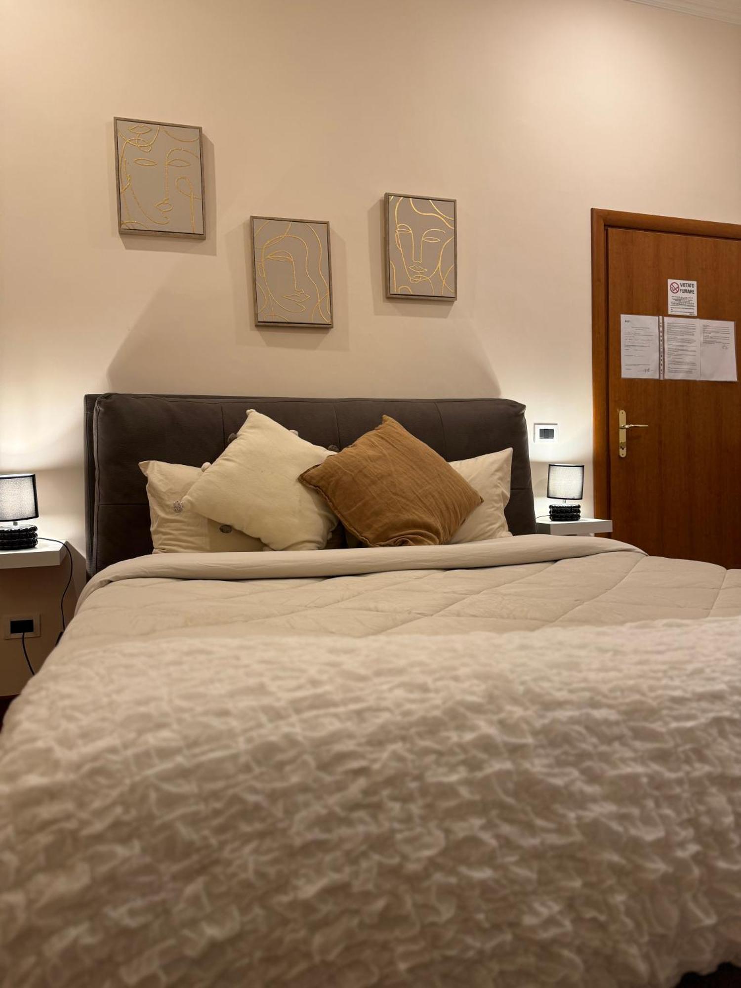 Vecchia Trastevere Bed And Breakfast Rom Exterior foto